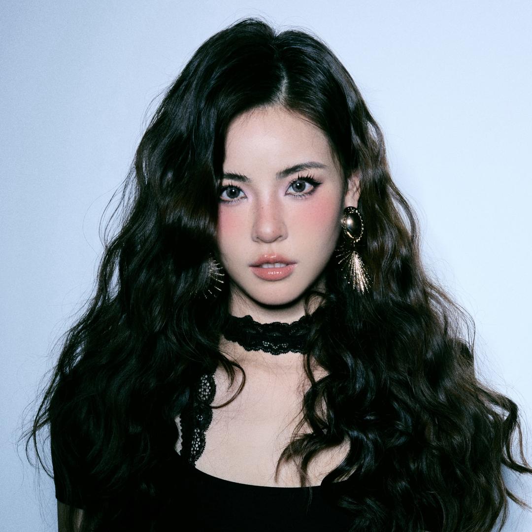 麻辣小何