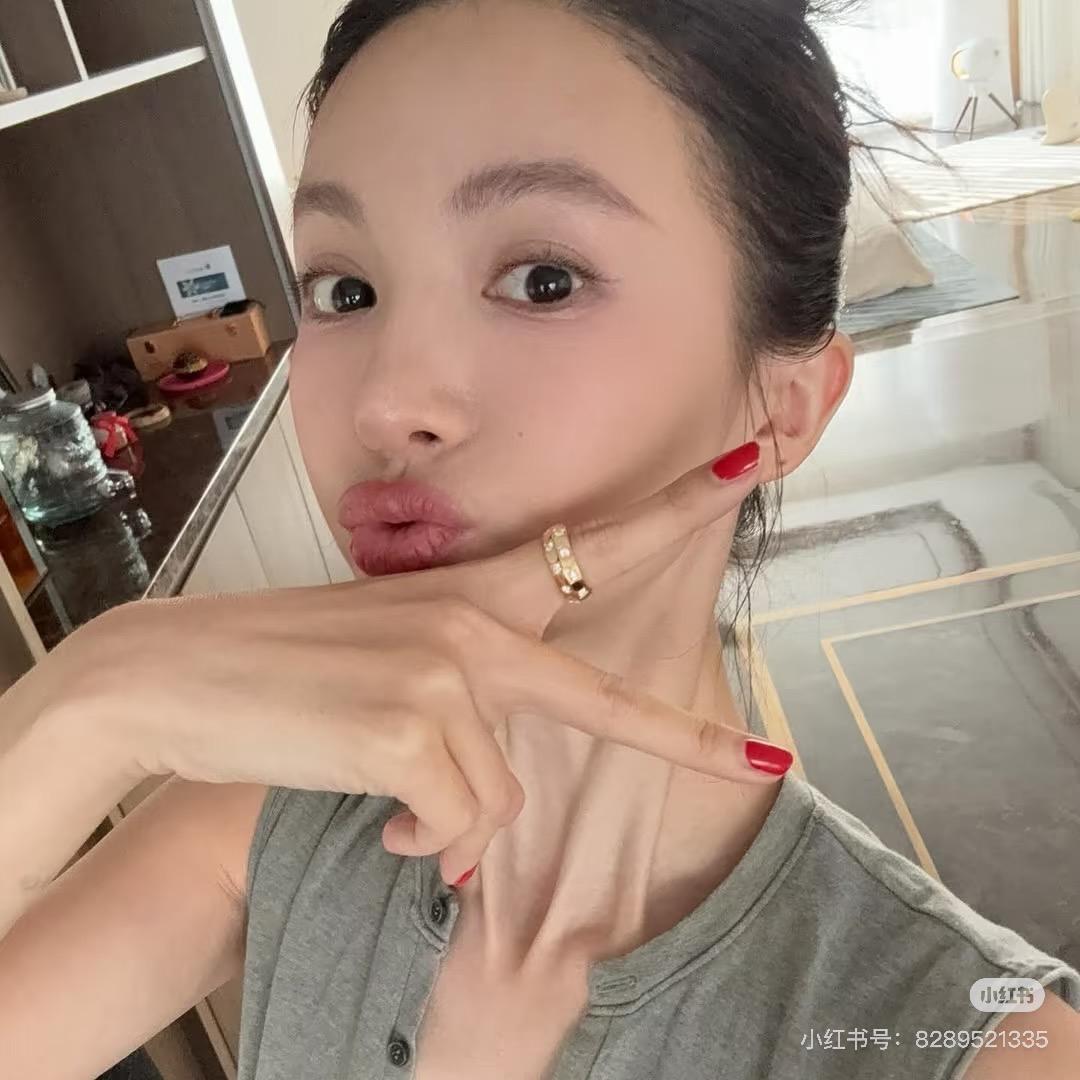 小菠萝🍍.