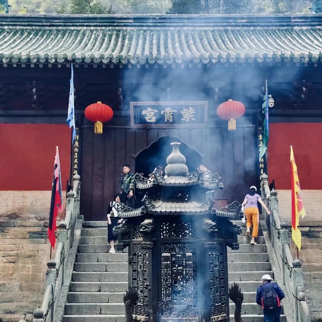 宁静凌虚