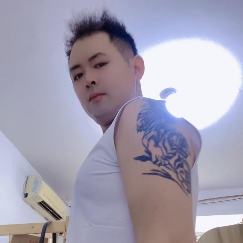@痞爷 (❤ε❤)