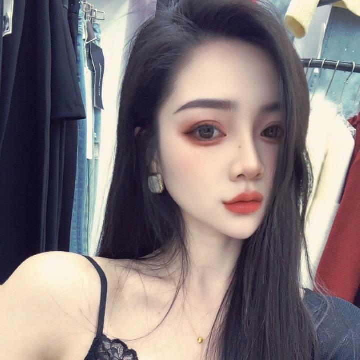 吴梦婷（淮安人从事服装行业）9年