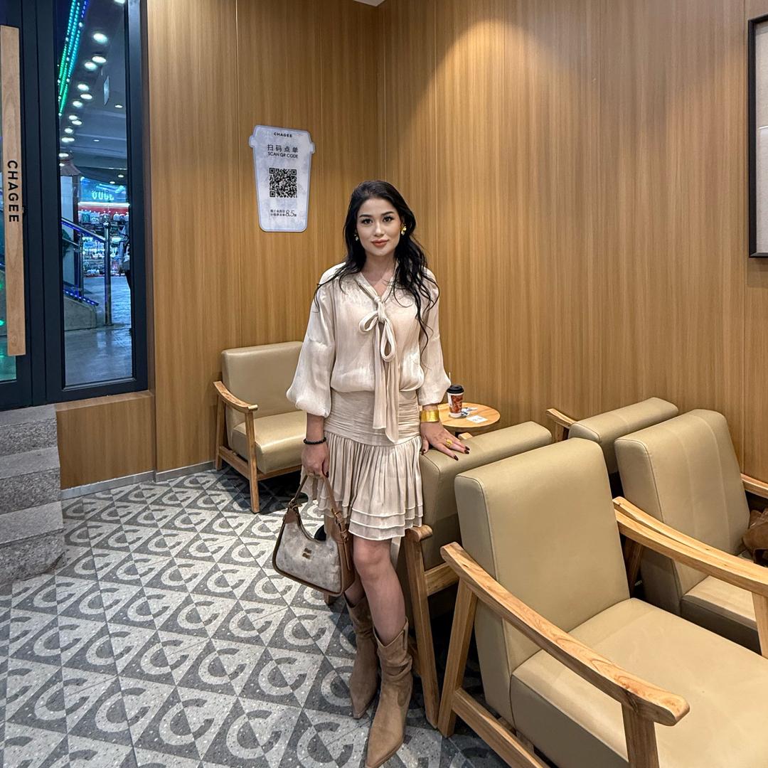 莎车县迪辣贝比化妆婚纱摄影古老师