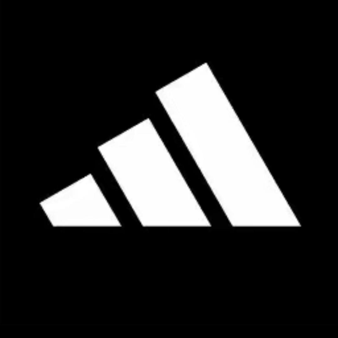 阿迪达斯 望都中华街店