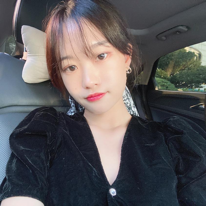 融安老艾房产-小果