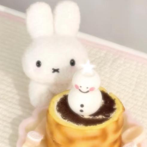 ◡̈⃝