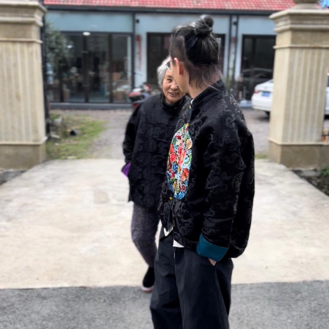 山水一色（蛇来运转）一号店