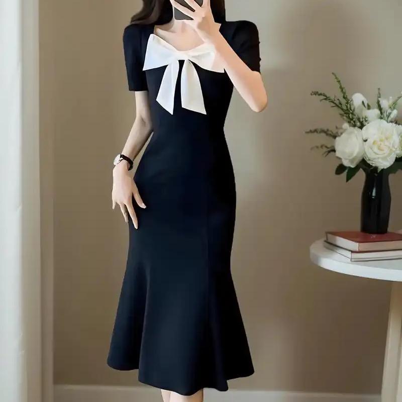 㛺驀服饰女装