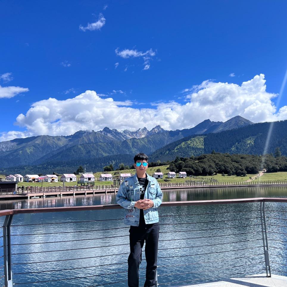 李先生。