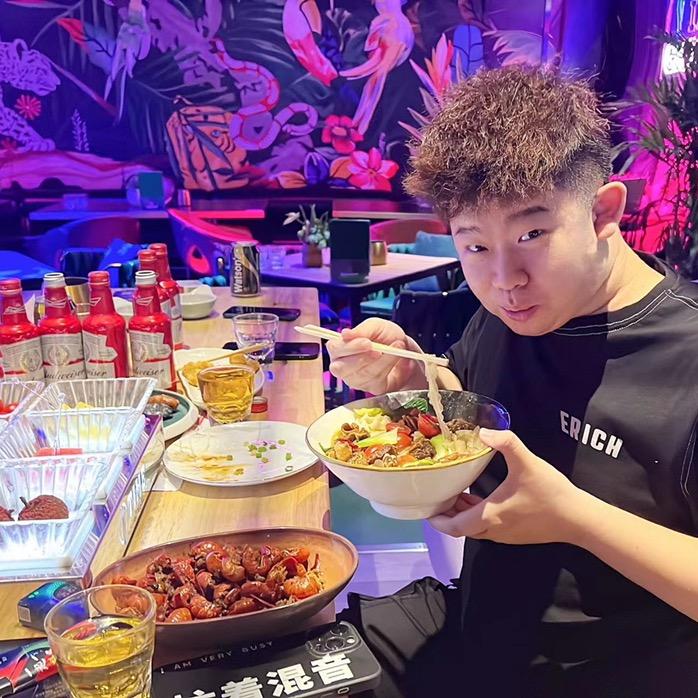 圆圆爱唱歌🎤