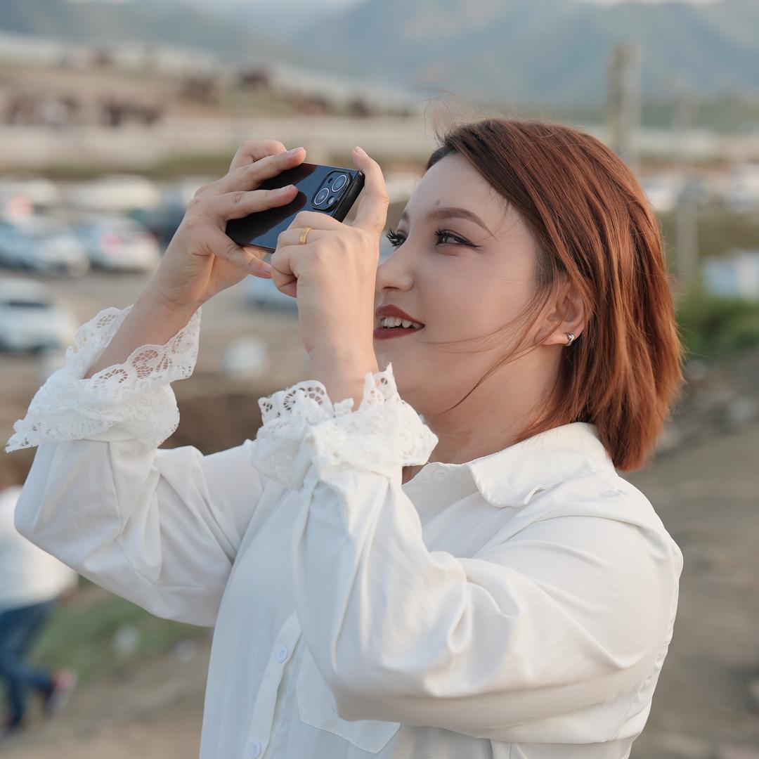 哈哈姑娘