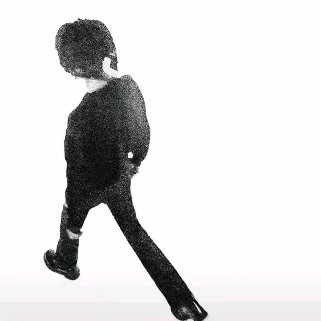 杨宇.