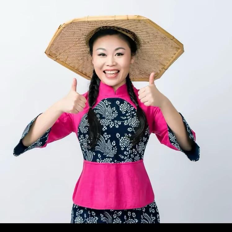 草帽姐学员开心一笑