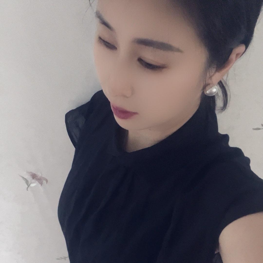 罗玲