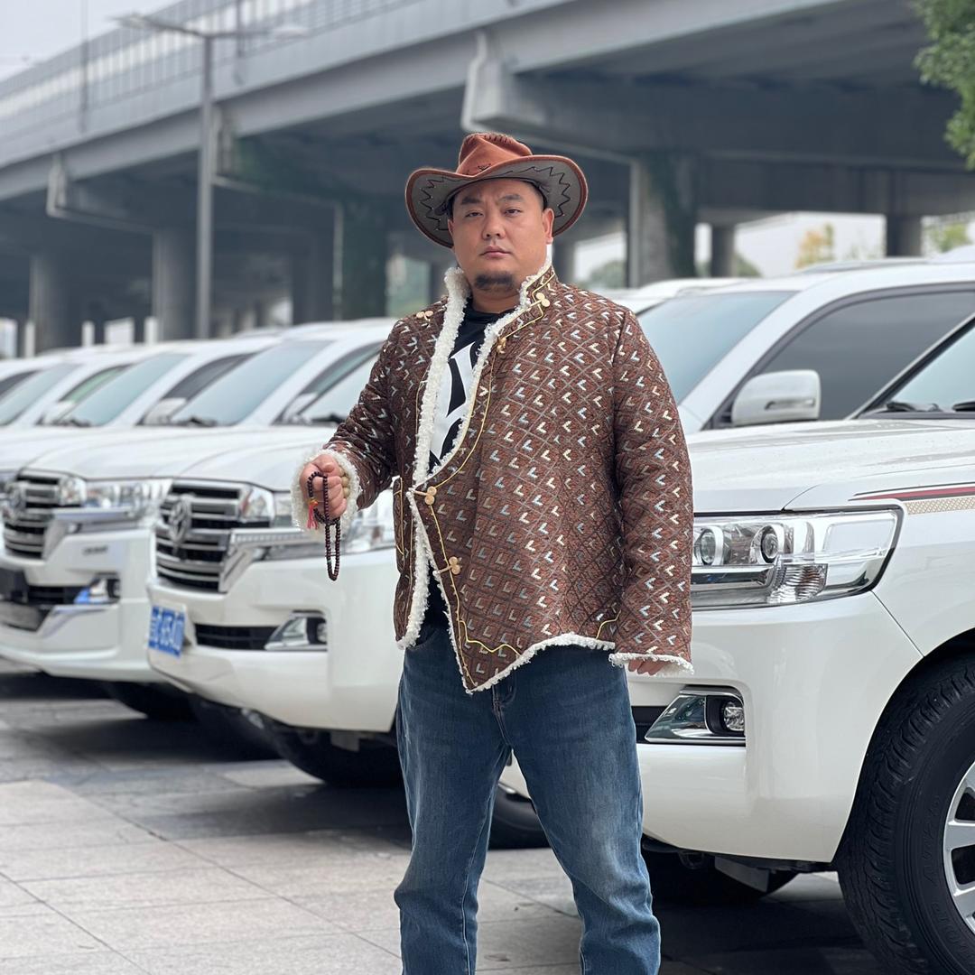 捷路行大象