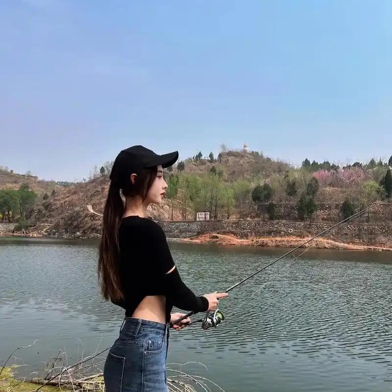 小蝶爱钓鱼🐟