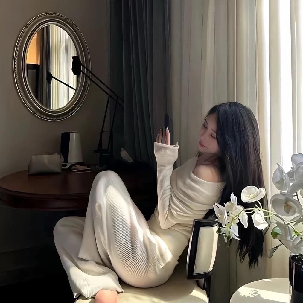 𝓒𝓱𝓲𝓱𝓲𝓻𝓸 千寻
