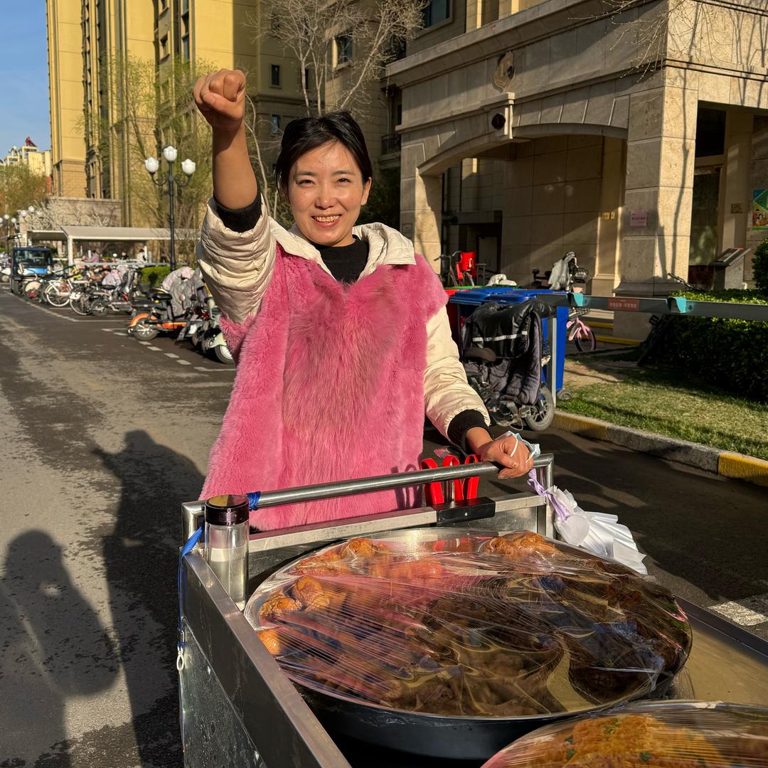 王小妮爆汁腊肠煲饭