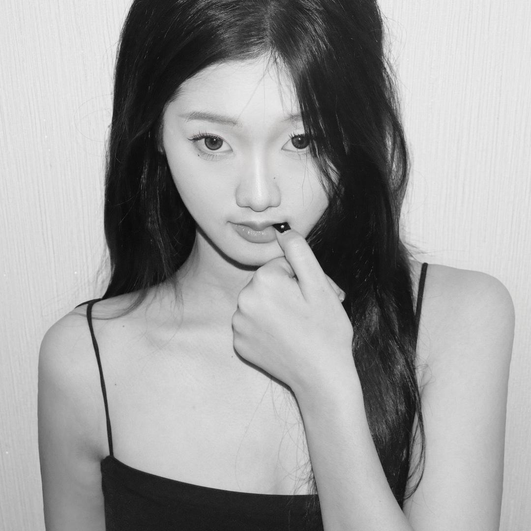 Yi