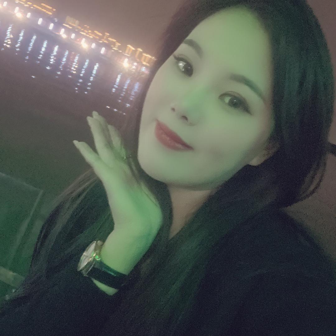 卖蓝莓🫐的李李