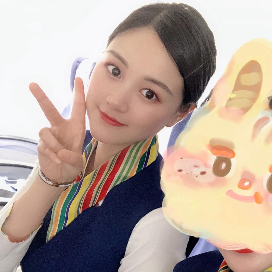 小芯爱吃火锅