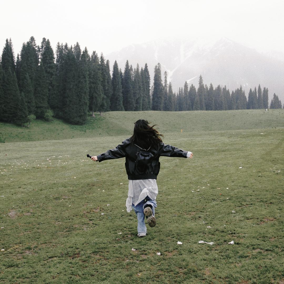 荆州区柴小姐服装店