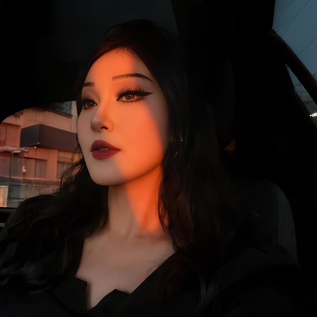 @美娜