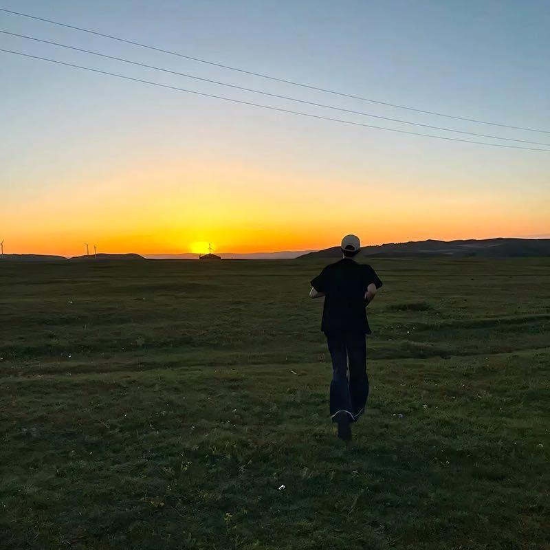 闵行奥斯卡酒吧小罗