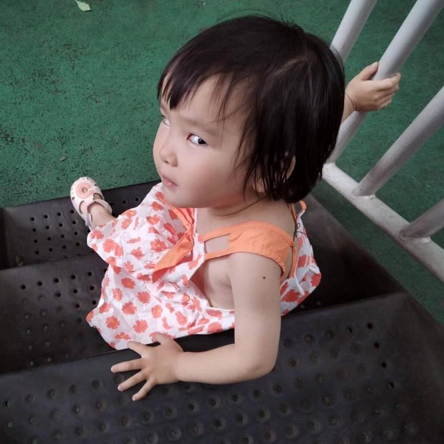 阿哦