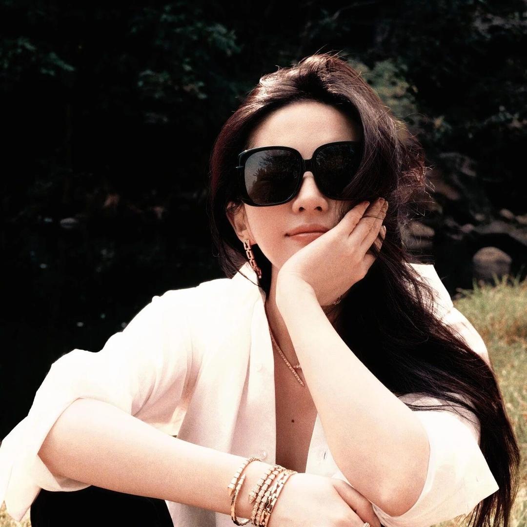 会飞的前女友   ·