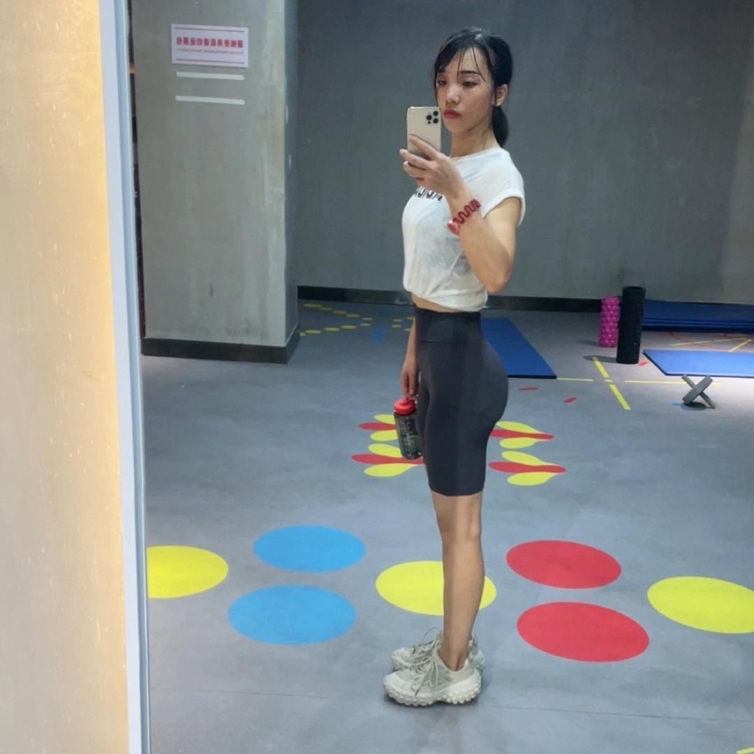 小凤爱跳舞 💃