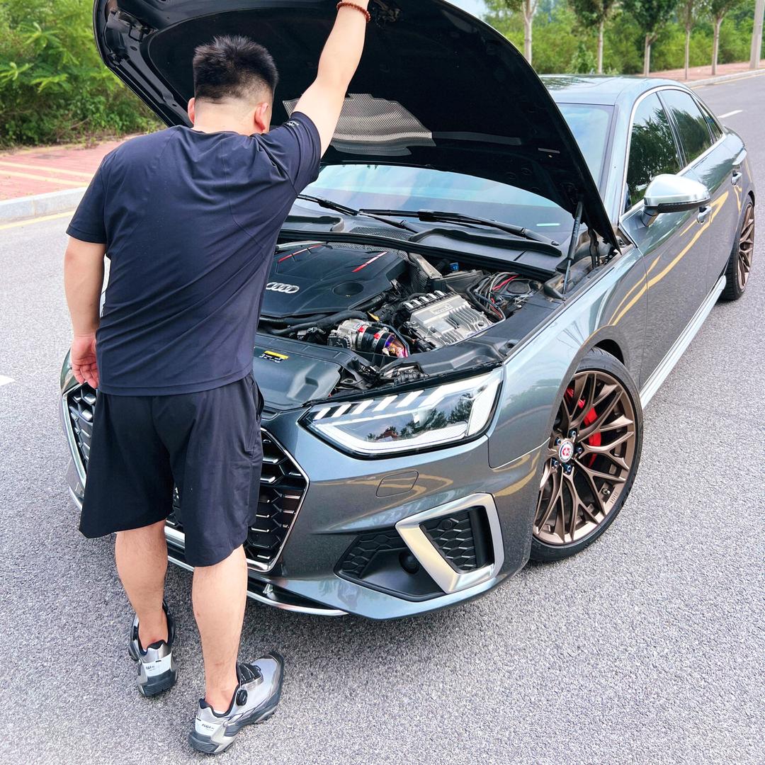 亚飞性能车 “面面”