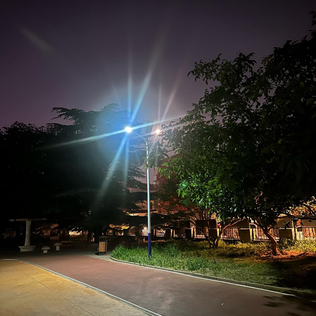 老兵贴膜（贵和堂药店对面）