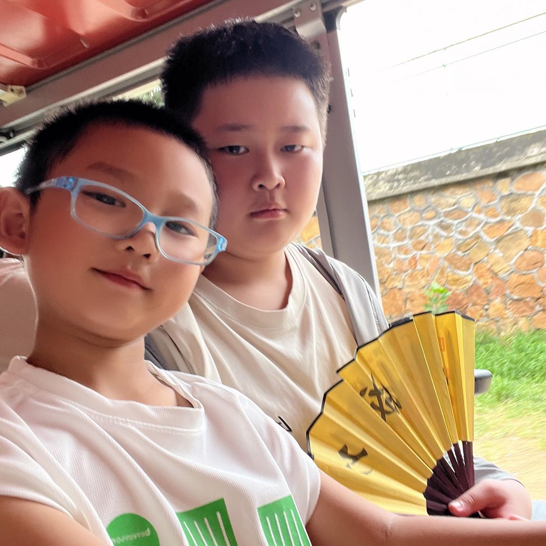鑫鑫 睿睿的妈咪