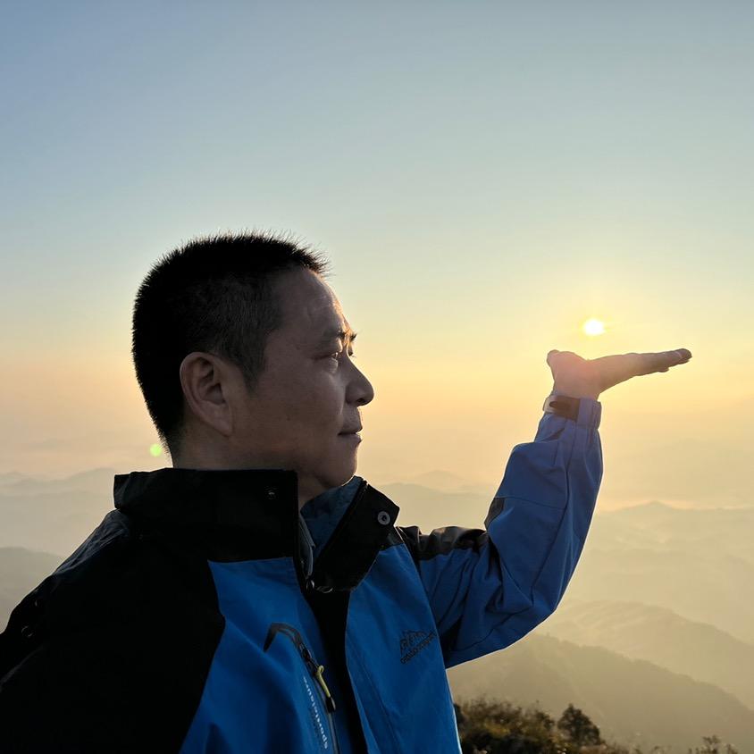 荣哥-