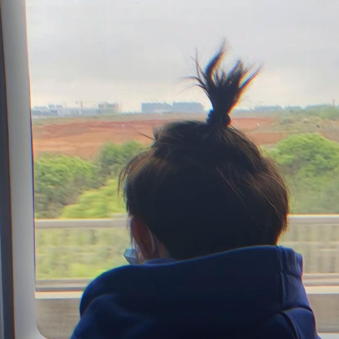 成功人士.小黄（被王源送花版）
