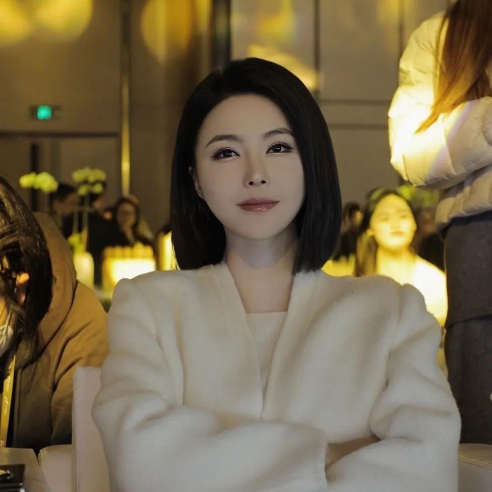溶溶RONGRONG·轻奢女装