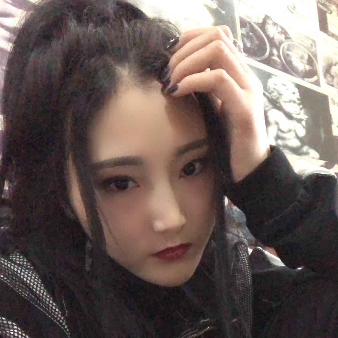爆炸妹潮牌女装