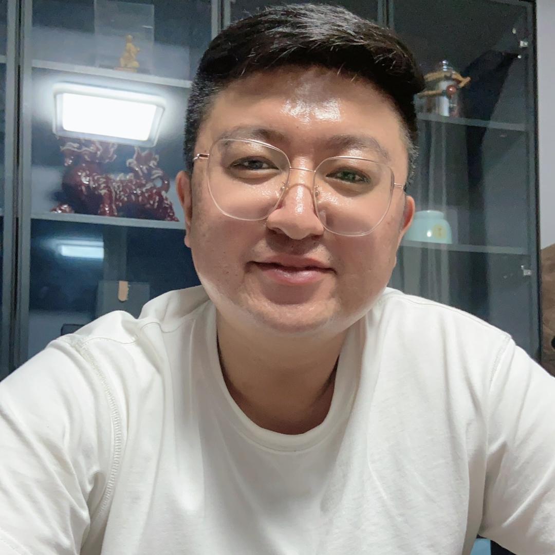 大叔家的女装