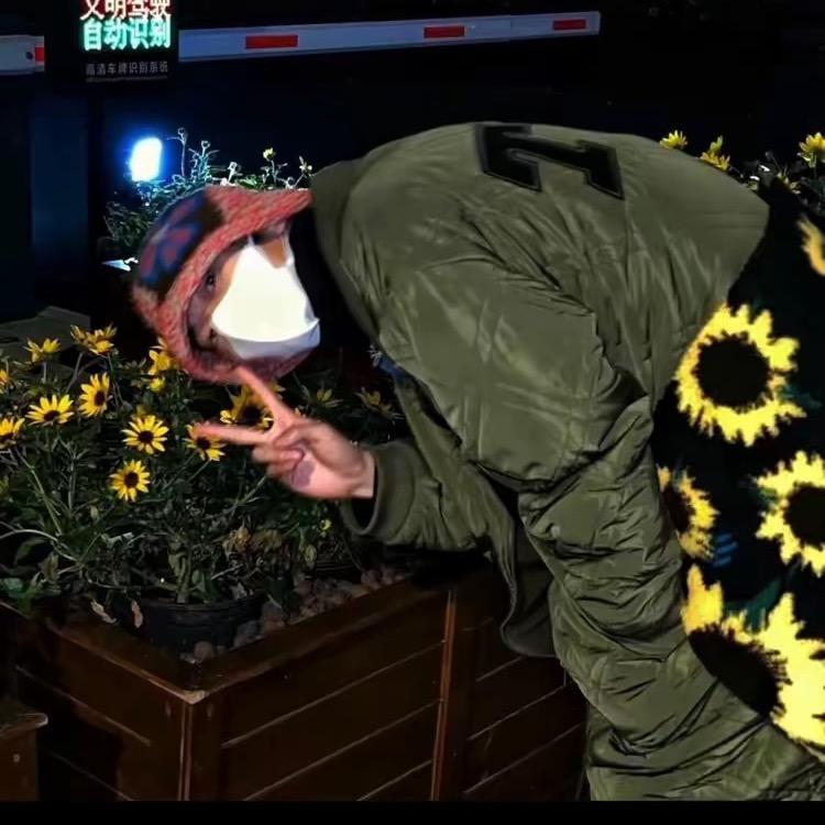 ¥