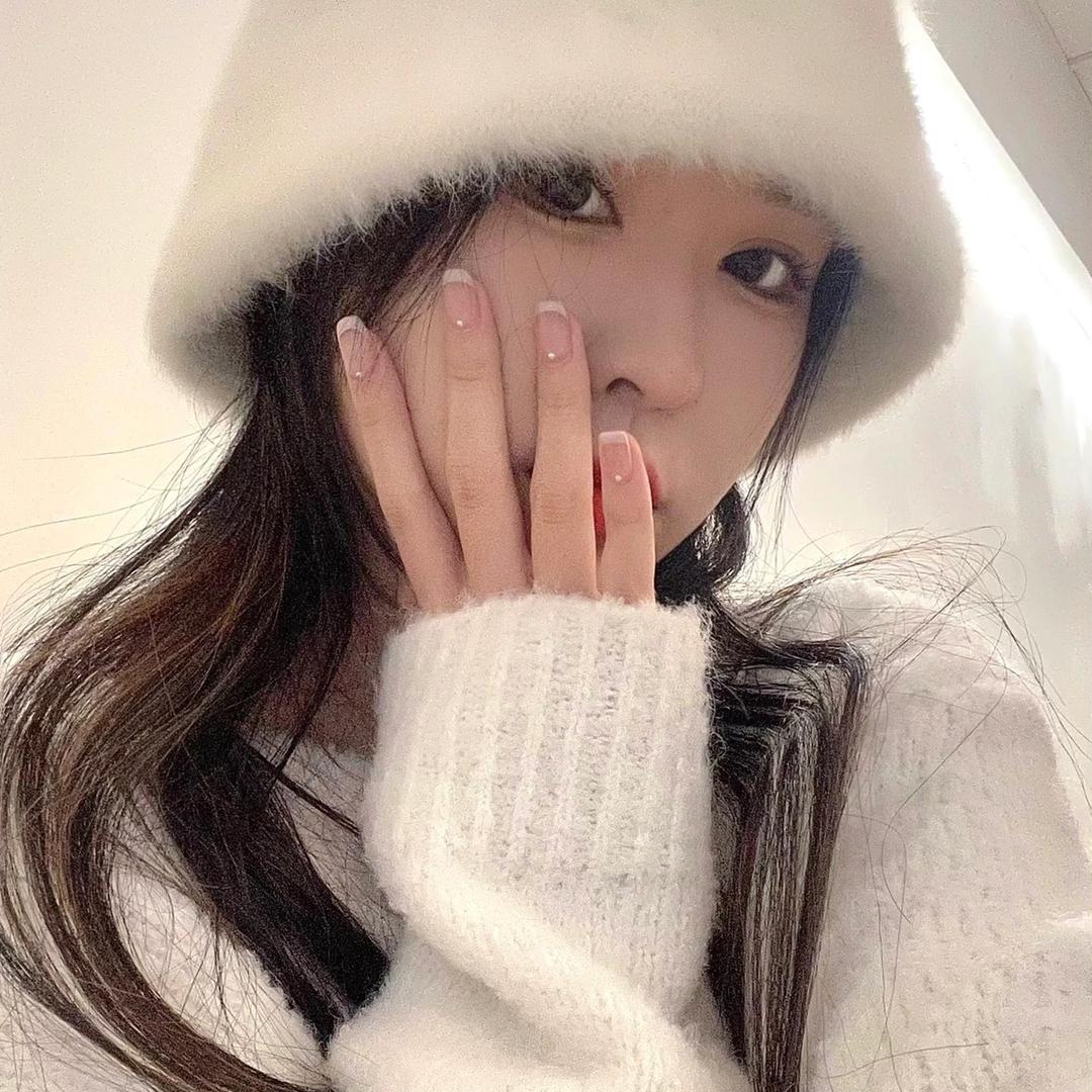 小白~🐝