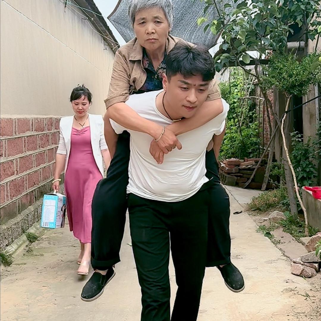 仔仔的农村生活
