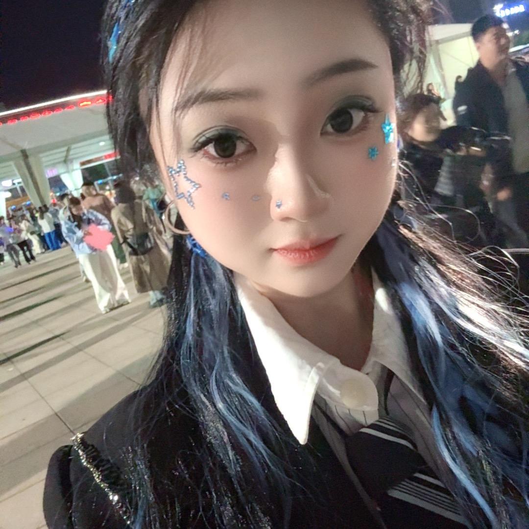 𝓵ꫀ𝓲ᥫᩣ Leiᥫᩣ