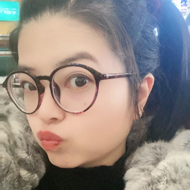 小韩韩 《韩笑半步癫🤪😜》