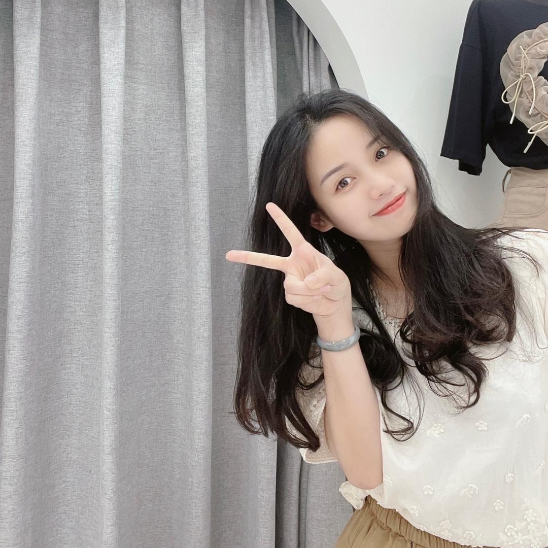Miss two二小姐