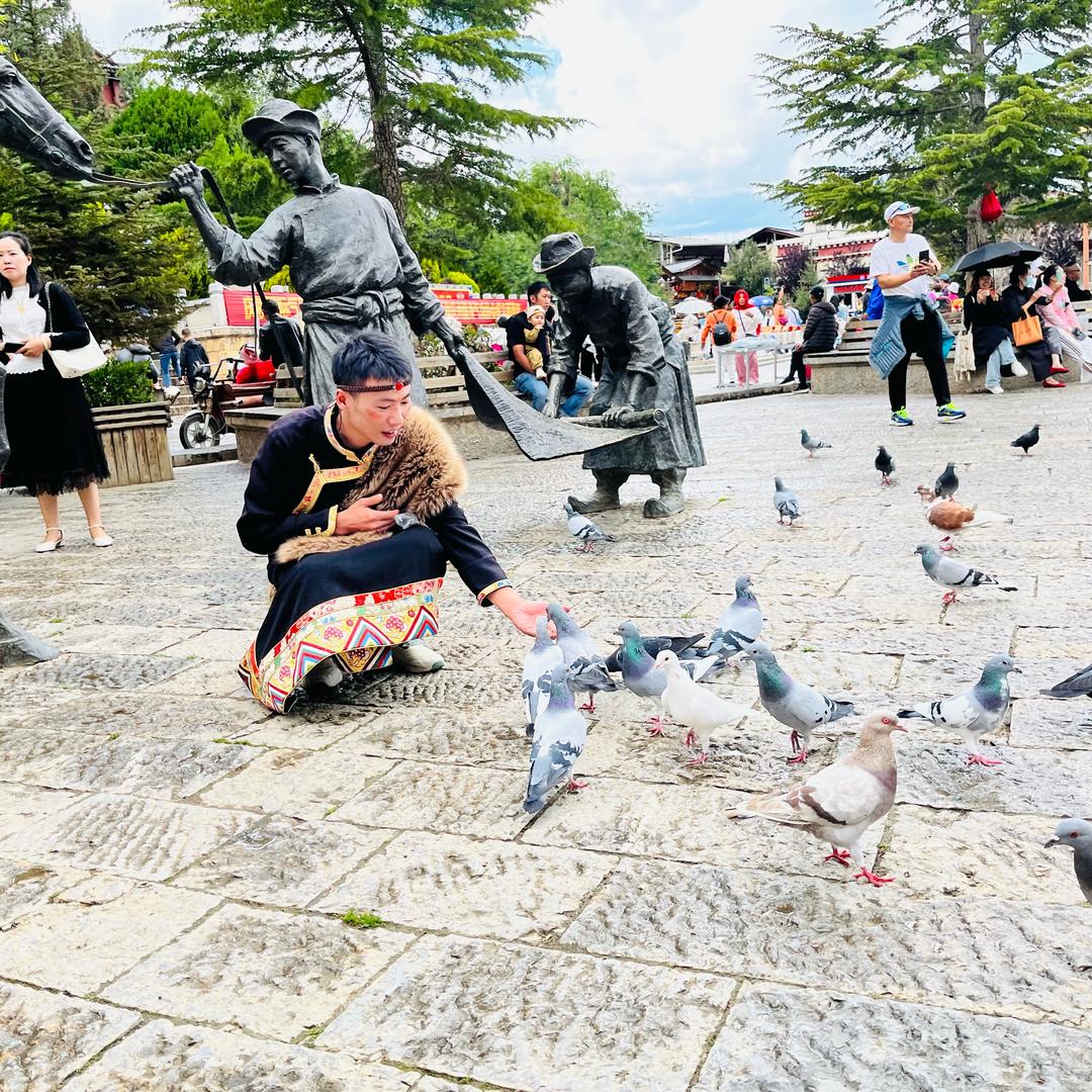 胡渣大叔L