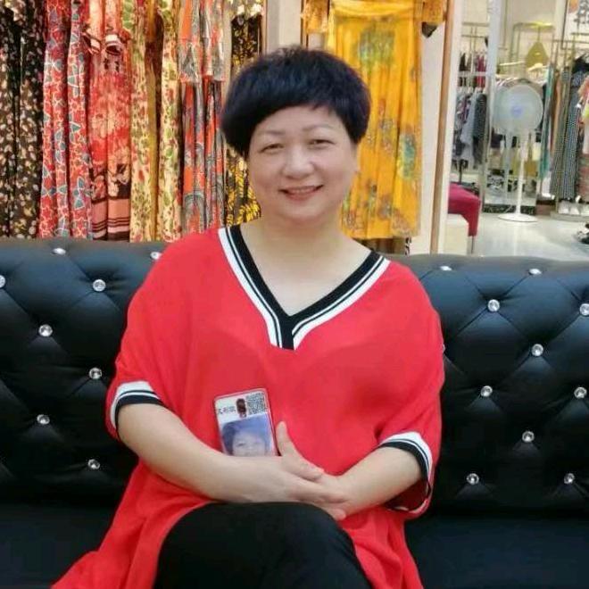 艾利欧，唐氏名店品牌女装，男装