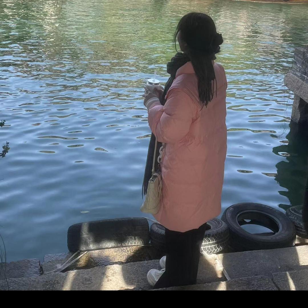 柒月美睫美甲、