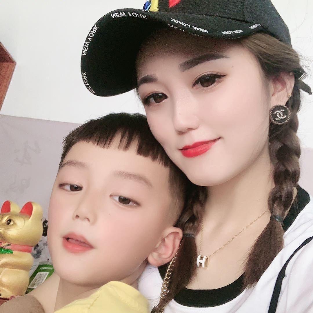 💋 C  小姐