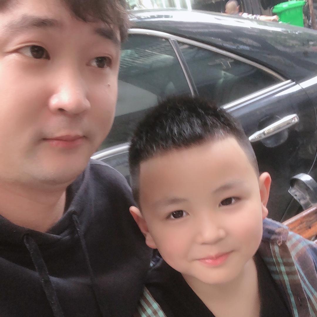 阿亮