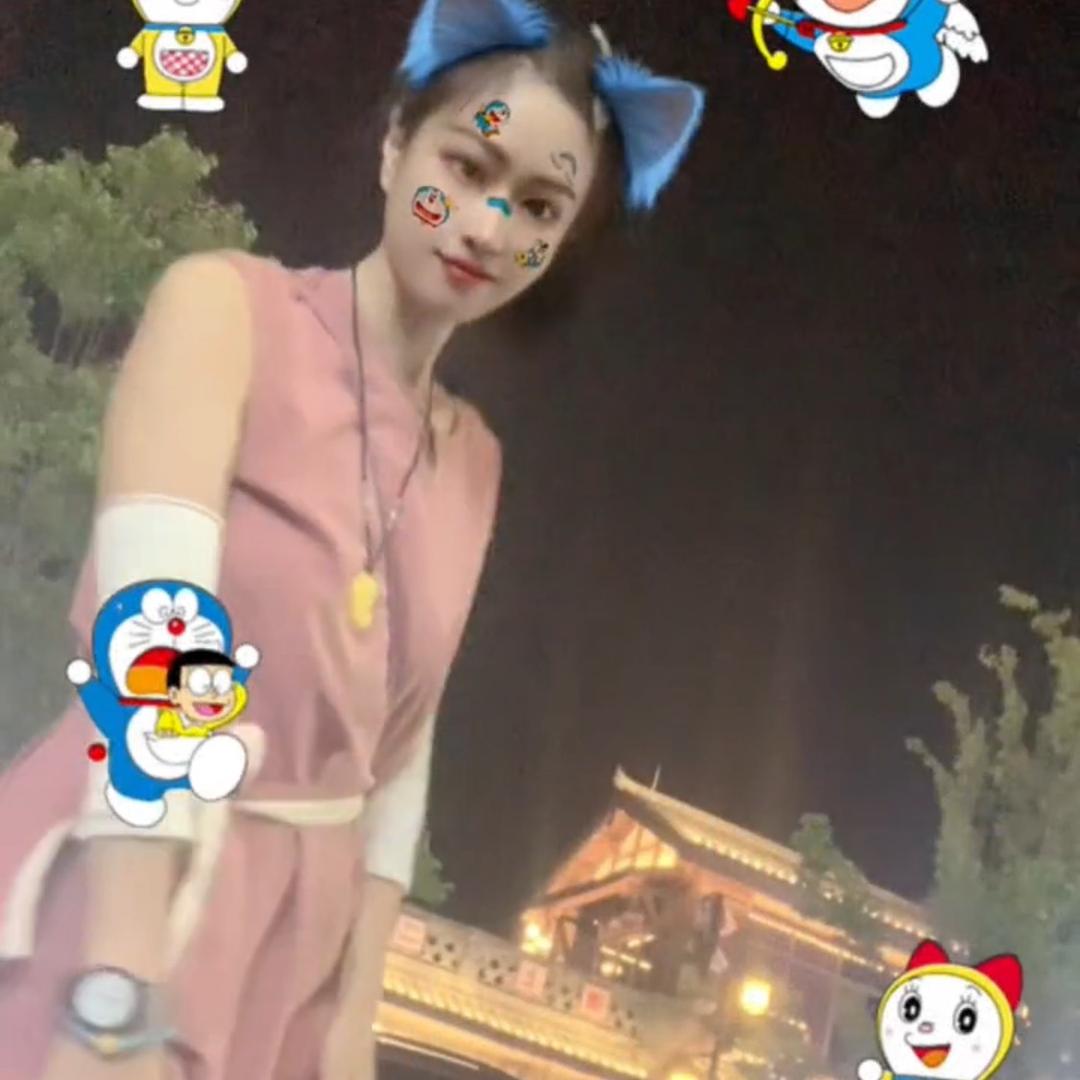 梁霞